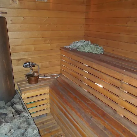 Nyaraló Viesu Namins Dalderi *
