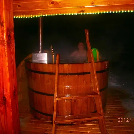 Viesu Namins Dalderi * Varakļāni